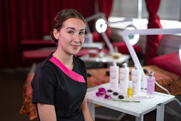 Beauty-Therapy-Courses-at-Riverside-College-Widnes-Runcorn-(1)