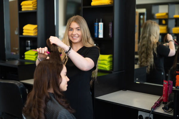 Hairdressing-Courses-at-Riverside-College-Widnes-Runcorn