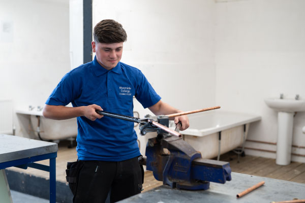 Plumbing-Courses-at-Riverside-College-Widnes-Runcorn-(2)