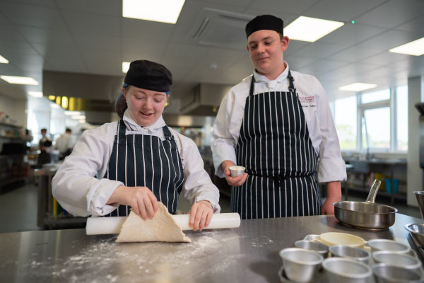 Professional-Cookery-Courses-at-Riverside-College-Widnes-Runcorn-(1)