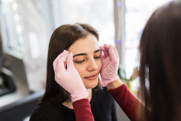 Brow-Threading at Riverside College